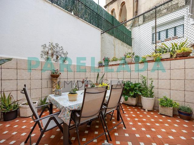 Casa en venta en Badalona, Centre. Magnífica Casa en el Corazón de Badalona por 660.000. Casas.
