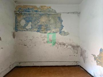 Casa en venta en Badalona, La Salut. planta baja al lado del magic. Casas.