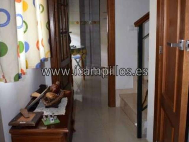Casa en venta en Baena. CASA OBRA NUEVA, TOTALMENTE AMUEBLADA. Casas.