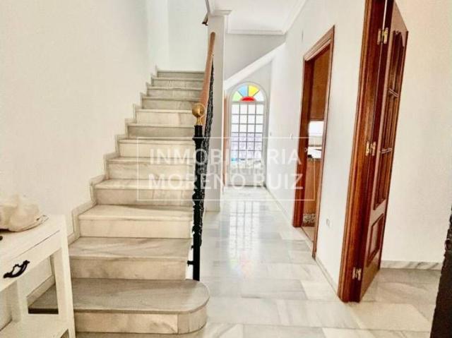 Casa en venta en Baena. CASA OBRA NUEVA CON PARKING. Casas.