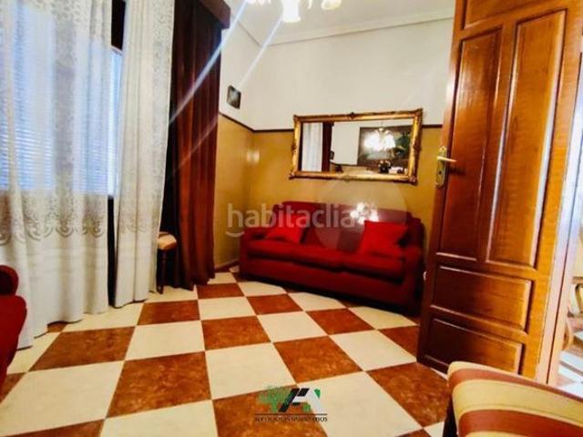 Casa en venta en Baeza. Casa Chalet adosado en venta en Compañia, Baeza. Casas.