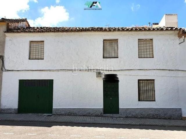 Casa en venta en Baeza. Casa Chalet adosado en venta en Calle del Cardenal Dávalos, Baeza. Casas.