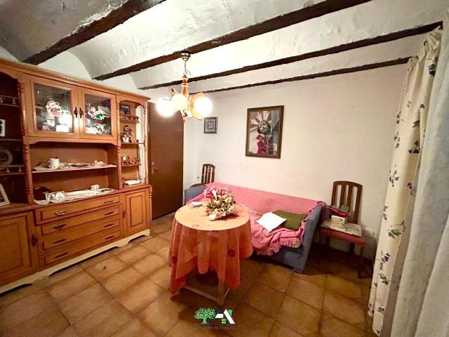 Casa en venta en Baeza. Casa Chalet adosado en venta en Calle Sacramento, Baeza. Casas.