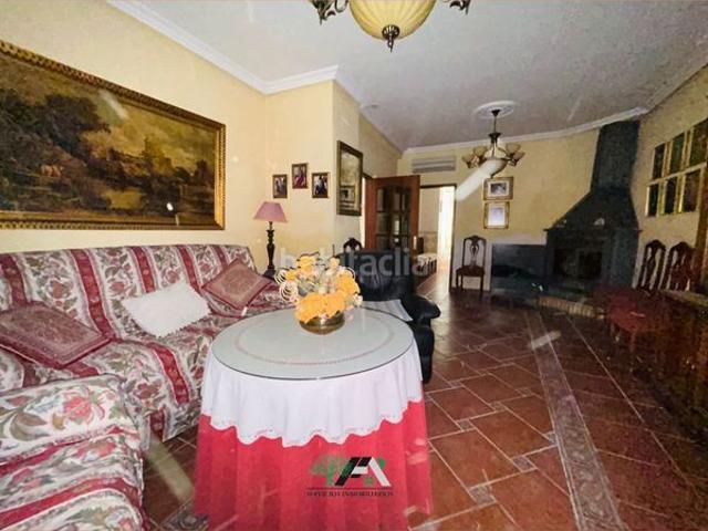 Casa en venta en Baeza. Casa Chalet adosado en venta en Calle San Andrés, Baeza. Casas.