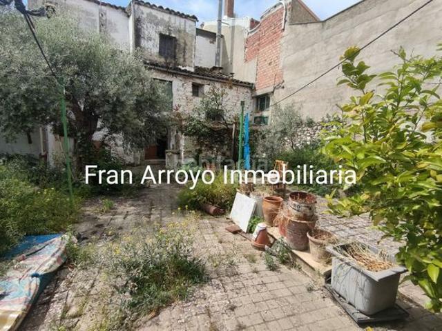 Casa en venta en Baeza. Casa Chalet adosado en venta en Doctor Ojeda, Baeza. Casas.