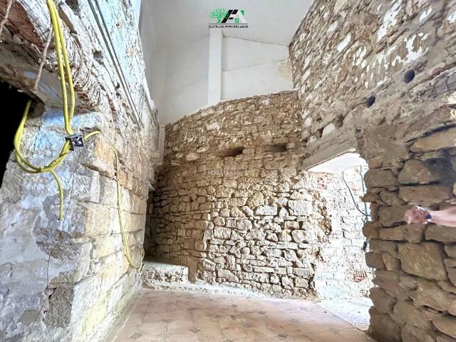 Casa en venta en Baeza. Casa Chalet adosado en venta en Rojo, Baeza. Casas.