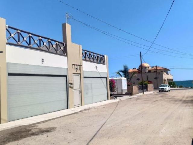 CASA EN VENTA EN BAHIA DE KINO