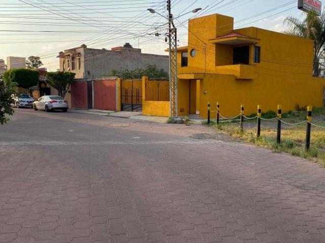 Casa céntrica en Balaustradas en venta. Excelente Ubicación
