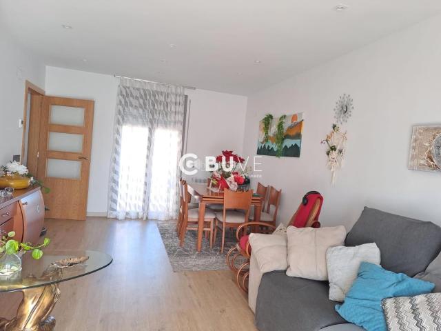 Casa en venta en Balaguer. BUVE VENDE CASA DE 2 PLANTAS EN BALAGUER, LLEIDA. Casas.