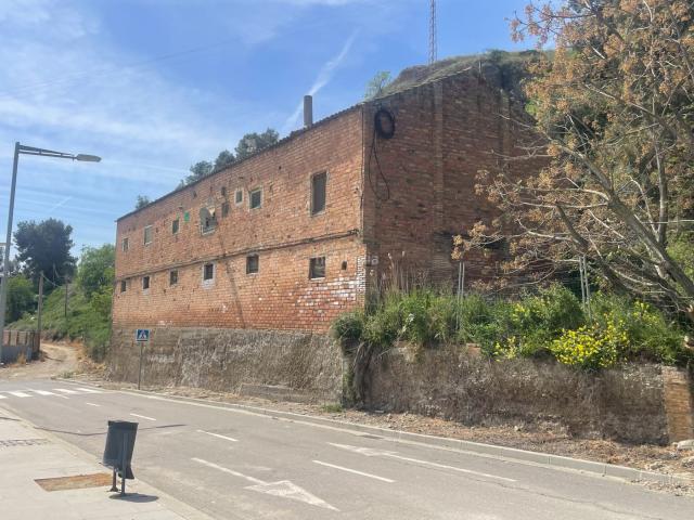 Casa en venta en Balaguer. REF. 733 CASA EDIFICIO EN VENTA BALAGUER LLEIDA. Casas.