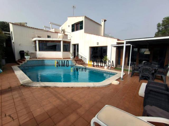 Casa en venta en Baleares Maó Mahón, Cala Llonga Sa Mesquida. CASA CHALET INDEPENDIENTE CON PISCINA. Casas Maó.