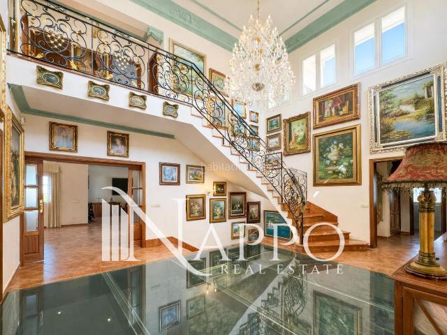 Casa en venta en Baleares Marratxí, Marratxinet. Exclusiva villa con spa privado, máxima privacidad y extraordinario potencial en Marratxinet. Casas.