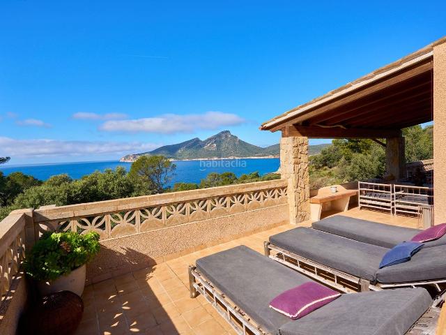 Casa en venta en Baleares Andratx, Sant Elm. Un Mirador Privado al Mediterráneo Propiedad Única en las Alturas de Sant Elm. Casas.