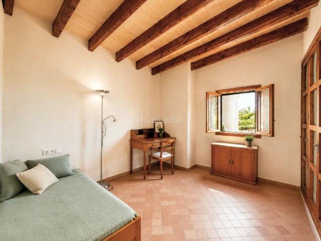 Casa en venta en Baleares Ariany. Finca histórica del siglo XIV en Mallorca 192.000 m de terreno, varias viviendas habitables y enorme potencial agroturístico. Casas.