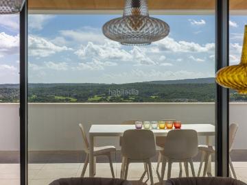 Casa en venta en Baleares Calvià, Costa de la Calma. Villa moderna con piscina y vistas al mar en una zona tranquila de Santa Ponsa. Casas.