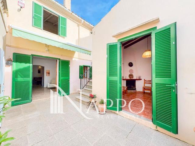 Casa adosada en venta en Baleares Petra. Oportunidad unica a reformar en Petra. Casas adosadas.