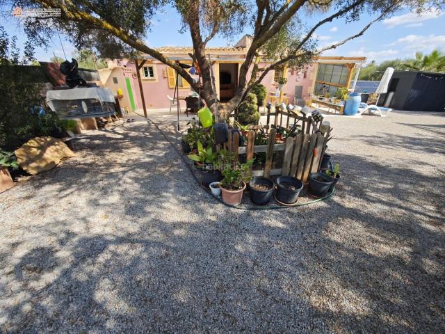 Casa en venta en Baleares Campos, Zona Rústica Interior. Encanto mediterráneo en Campos Finca rústica con carácter y sostenibilidad. Casas.