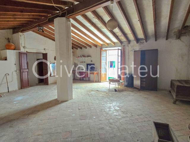Casa en venta en Baleares Costitx. CASA MALLORQUINA A REFORMAR CON PROYECTO COMPLETO EN COSTITX. Casas.