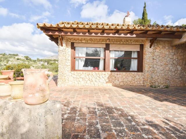 Casa en venta en Baleares Puigpunyent. Casa de pueblo con mucho carácter y encanto en plena Serra de Tramuntana. Casas.