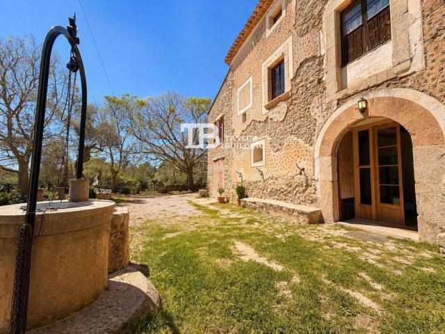 Casa en venta en Baleares Puigpunyent. Finca mallorquina con vistas privilegiadas en Puigpunyent!. Casas.