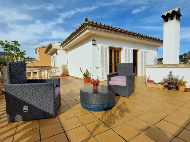 Casa en venta en Baleares Palma de Mallorca, La Bonanova. Casa unifamiliar con jardín y garaje en La Bonanova. Casas Palma de.