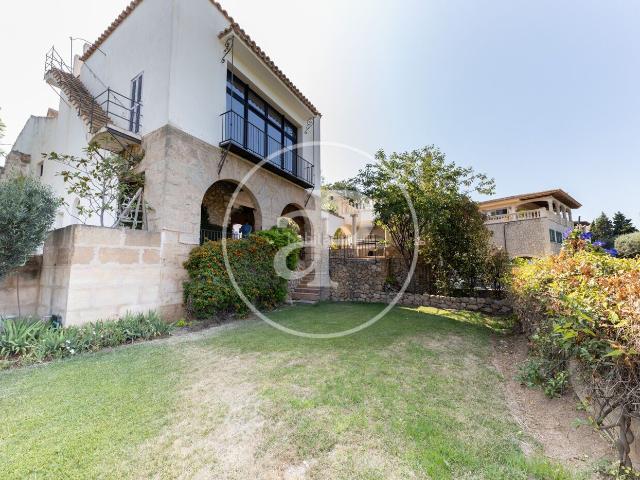 Casa en venta en Baleares Palma de Mallorca, La Bonanova. Villa señorial en venta en La Bonanova. Casas Palma de.
