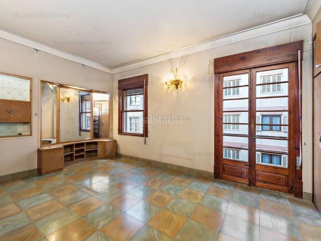 Casa en venta en Baleares Palma de Mallorca, Plaça dels Patins. Fantástico edificio de carácter Mallorquín con muchas posibilidades en una de las zonas más cotizadas de Palma. Casas Palma de.