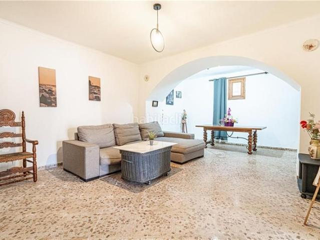 Casa en venta en Baleares Petra. Chalet con múltiples posibilidades en Petra. Casas.