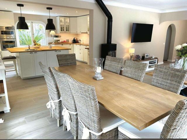 Casa en venta en Baleares Pollença, Cala Sant Vicenç. Vivir junto al mar encantadora vivienda unifamiliar en Cala Sant Vicent Ref. 10377. Casas.
