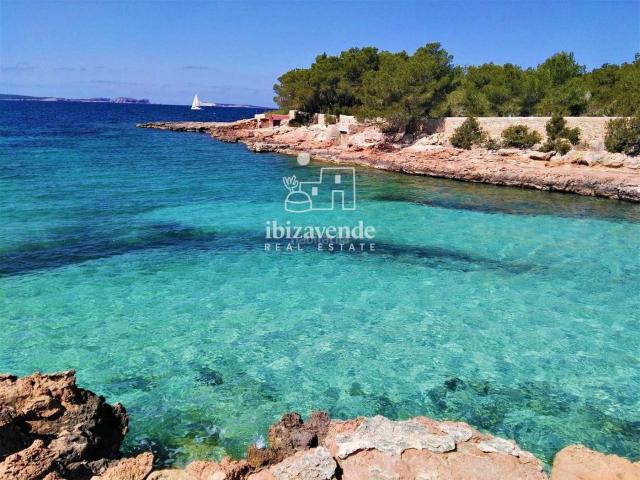 Casa en venta en Baleares Sant Antoni de Portmany. Auténtica casa ibicenca reformada con gran terreno en San Rafael. Casas Sant Antoni de.