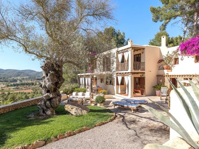 Casa en venta en Baleares Sant Antoni de Portmany. Encantadora Finca Tradicional en el Corazón de Ibiza San Rafael. Casas Sant Antoni de.
