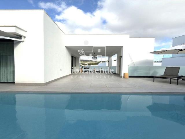 Casa en venta en Baleares Santa Eulària, Jesús. Villa adosada en Ses Torres. Casas Santa.