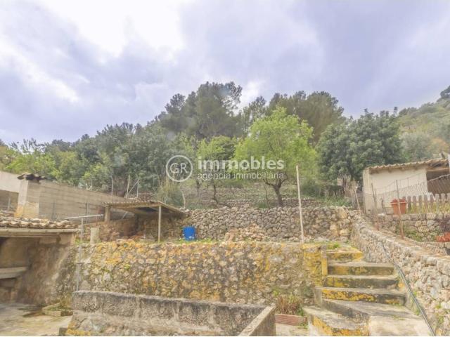 Casa en venta en Baleares Selva. CASA CON JARDIN I POSIBILIDAD DE PISCINA. Casas.
