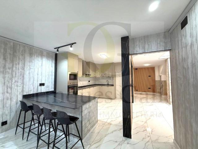 Casa en venta en Balsareny. Balsareny Casa adosada totalmente reformada de 5 habitaciones ideal para familias. Casas.