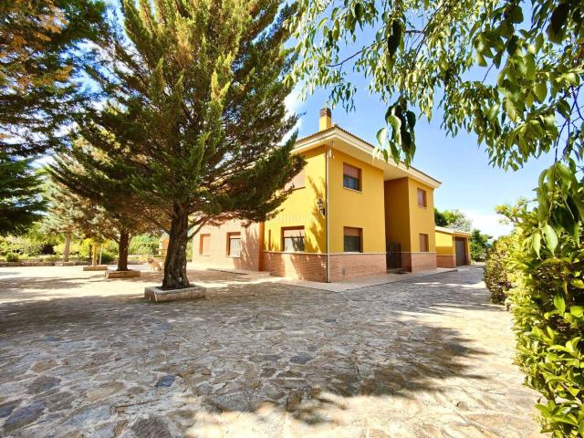 Casa en venta en Banyeres de Mariola. CHALET VENTA ZONA BANYERES. Casas Banyeres de.