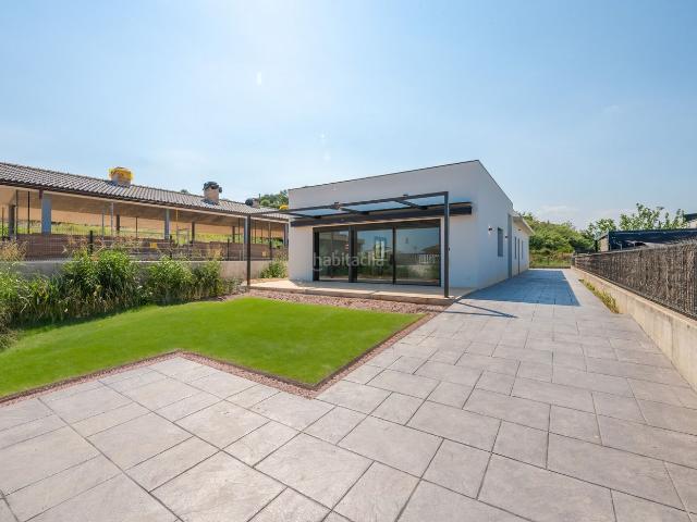 Casa en venta en Banyoles. Casas.