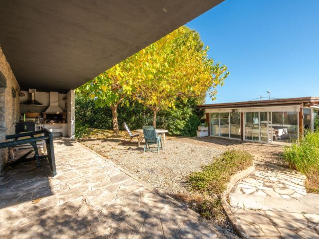 Casa en venta en Banyoles. Casas.