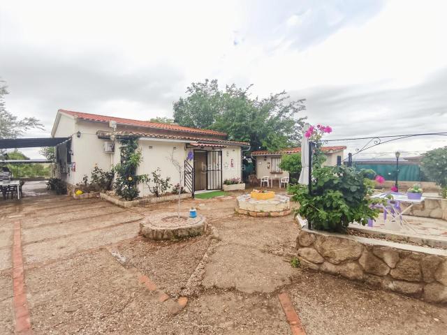 Casa en venta en Barajas de Melo. Casas Barajas de.
