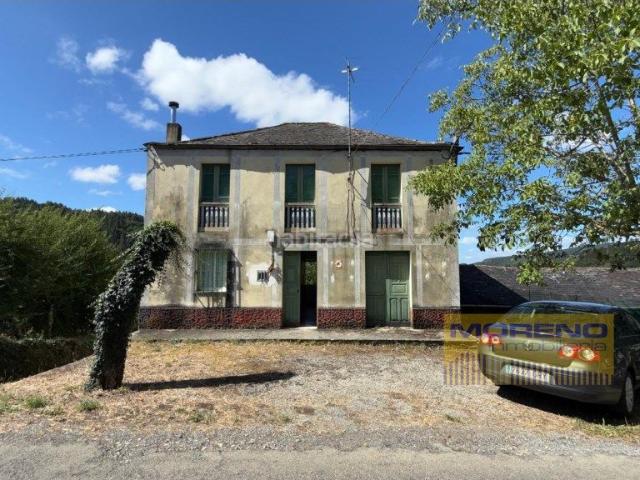 Casa en venta en Baralla. Casa de pueblo en venta cerca de Baralla. Casas.
