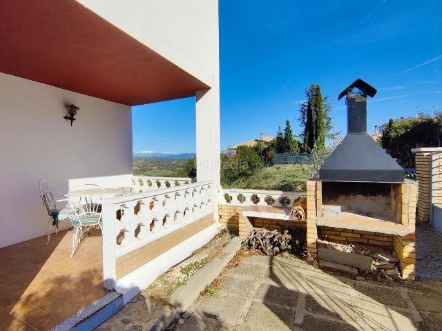 Casa en venta en Barbastro. CHALET CON ESPECTACULARES VISTAS EN URB. EL ARIÑO BARBASTRO. Casas.