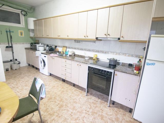 Casa en venta en Barcelona, Trinitat Nova. Casas.