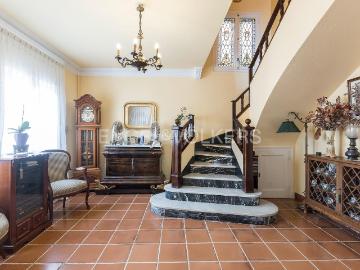Casa en venta en Barcelona, Vallcarca Penitents. Exquisita Residencia en VallcarcaPenitents, Gràcia, Barcelona. Casas.