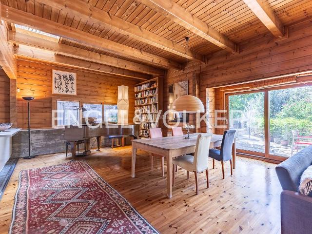 Casa en venta en Barcelona, Vallvidrera Tibidabo Les Planes. Encantadora casa finlandesa con piscina en el corazón de Collserola. Casas.
