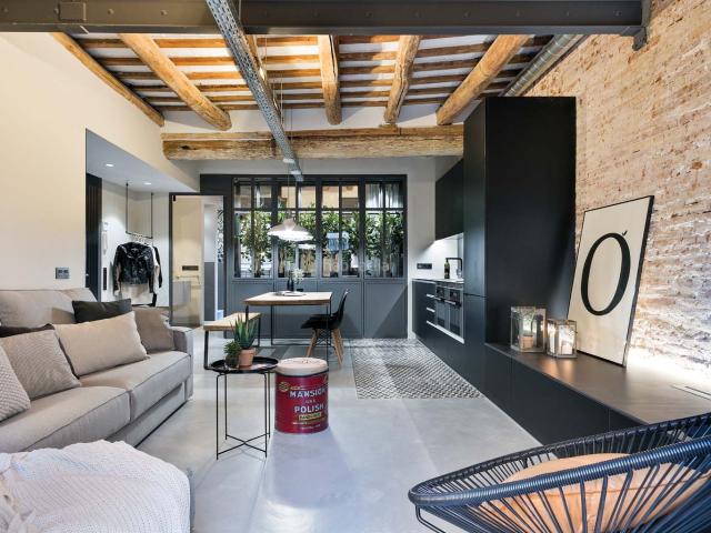 Casa en venta en Barcelona, Baix Guinardó. Nave loft newyork. Casas.