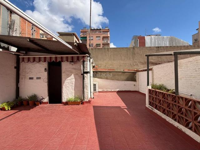Casa en venta en Barcelona, El Camp de l´Arpa del Clot. Casas.