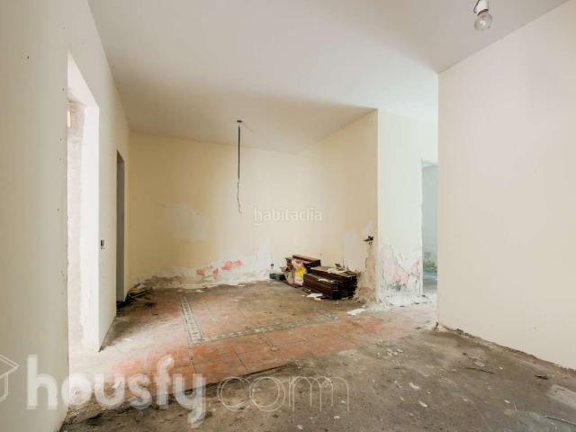 Casa en venta en Barcelona, El Camp de l´Arpa del Clot. Casas.