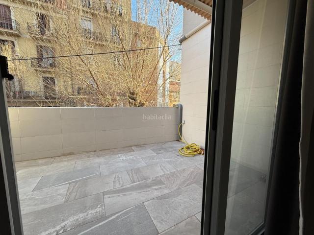 Casa en venta en Barcelona, Hostafrancs. Casa moderna reformada en venta junto a Plaza de España Barcelona. Casas.