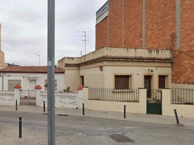 Casa en venta en Barcelona, La Teixonera. Casa con gran potencial para reformar entre Metro El Coll Teixonera Vallcarca i els Penitents. Casas.