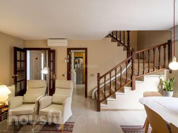 Casa en venta en Barcelona, La Font d´en Fargues. Casas.