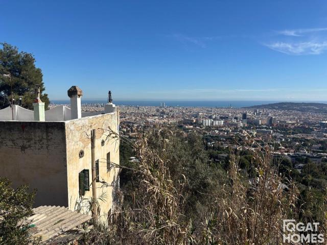 Casa en venta en Barcelona, Pedralbes. Oportunidad única en Avenida Pearson. Casas.